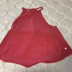 Lululemon workout top
